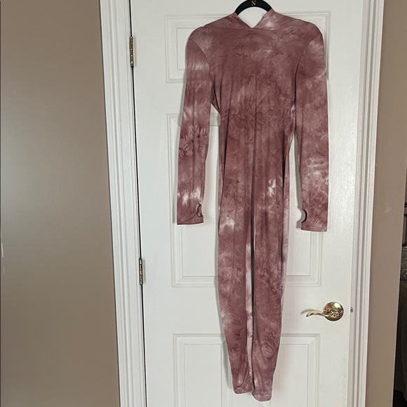 Heather Presley. Tie-Dye Long Sleeve Jumpsuit with hoodie and thumb holes - Picture 1 of 5